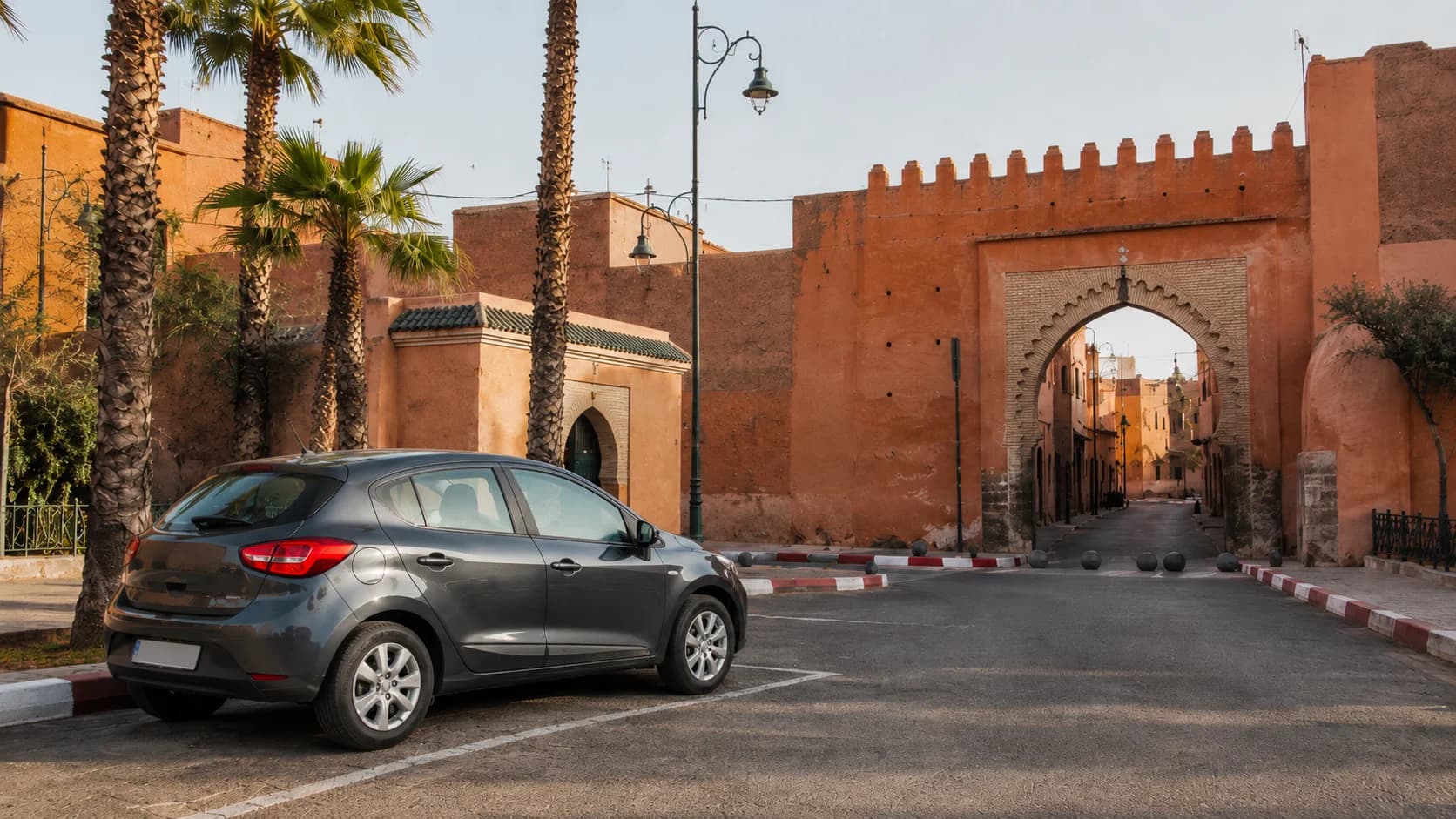 Turistas Podem Dirigir na Medina de Marraquexe? Acesso e Dicas de Estacionamento