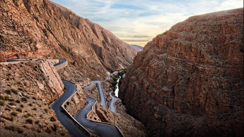 Marrakech to Merzouga Desert Drive 2-Day vs 3-Day Route Plan + What Car You Need